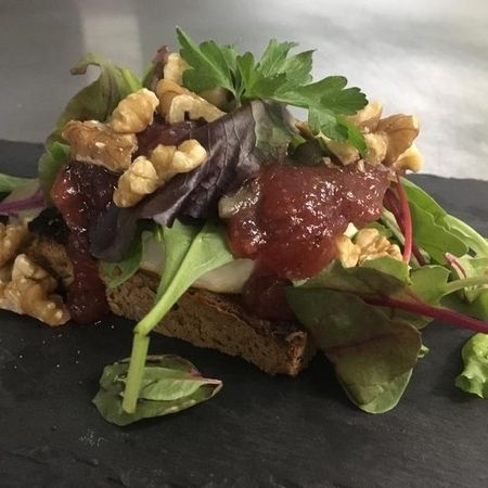 Ziegenkäse Nussbrot